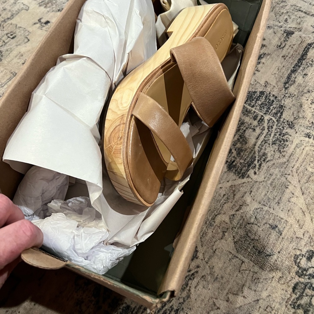 Nisolo Brown Leather Platform Mules